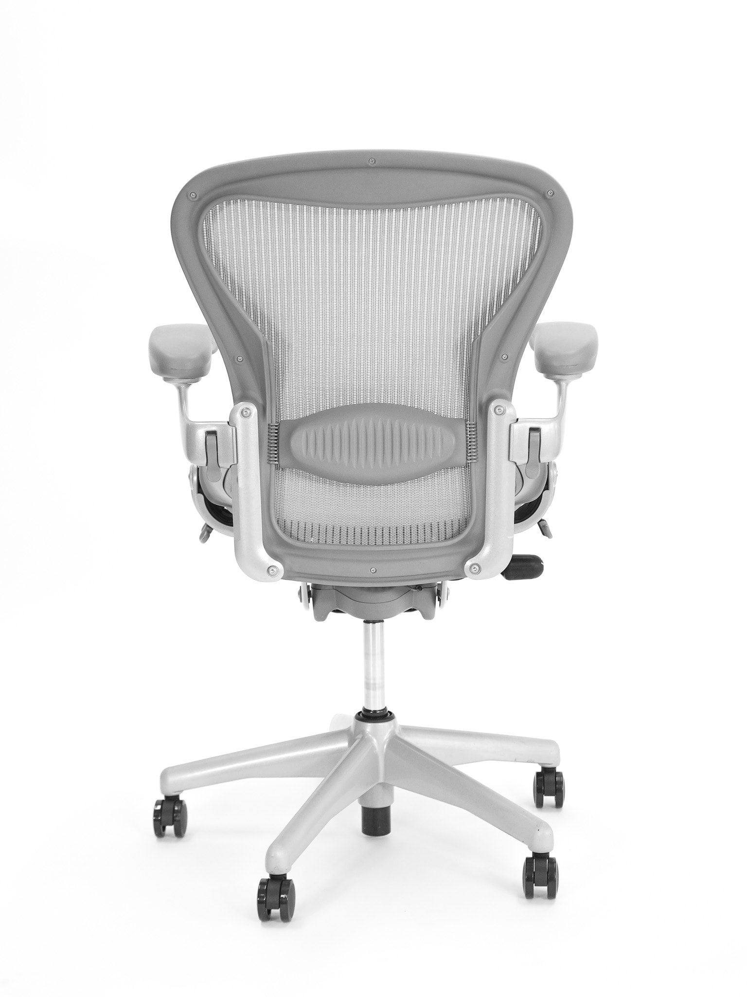 Herman miller aeron hot sale titanium chair